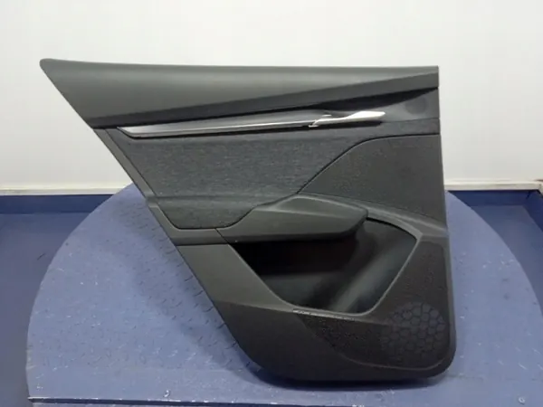 OEM 5LG867023AK Vänster Bakdörrsbeklädnad Skoda Elroq image 2