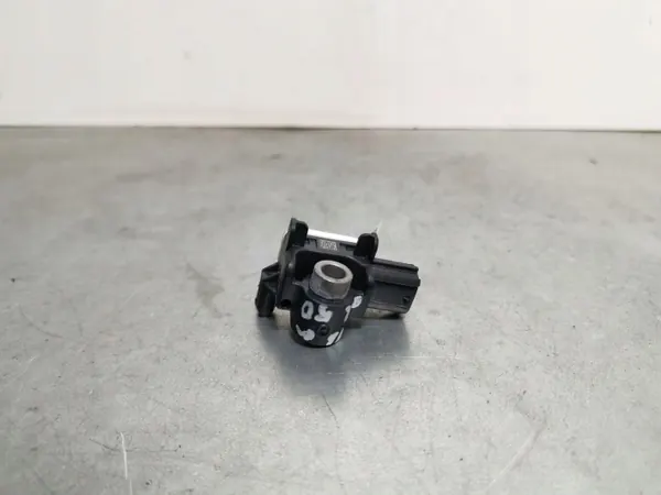 Sensor de airbag Infiniti Q50 OEM FBZ7615 - Usado image 2