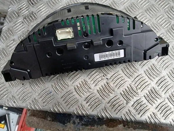 Tachometer OEM 110080327004 für Mercedes C W203 image 7