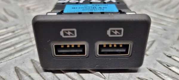 OEM 9827093777 Prise USB pour Peugeot 508 II image 7