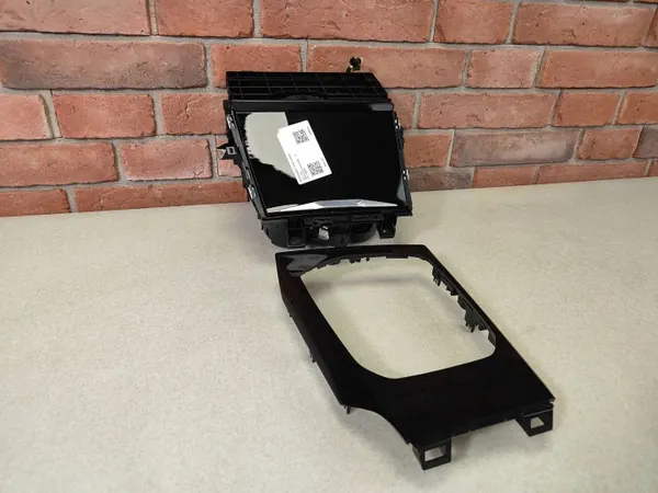 OEM 6809803 Bekerhouder & NFC-Oplaadframe Piano Zwart image 2