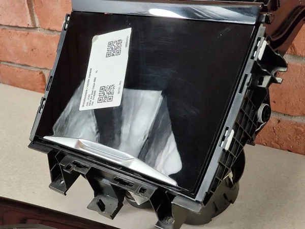 OEM 6809803 Bekerhouder & NFC-Oplaadframe Piano Zwart image 6