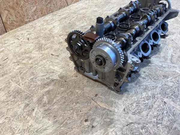 Porsche OEM 94810401526 Tampa de válvulas esquerda image 3