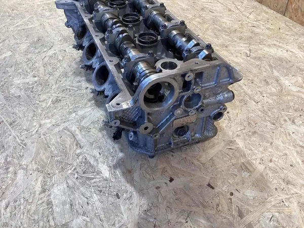 Porsche OEM 94810401526 Tampa de válvulas esquerda image 4