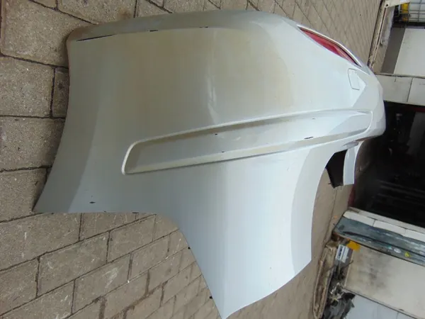 Parachoques trasero Hyundai i30 Kombi Europa OEM 86631-2R300 image 10