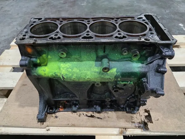 Bloco motor OEM 06H103021L 2/26 para 2.0 TFSI TSI image 3