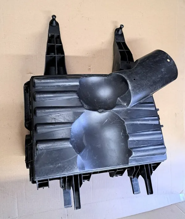 MERCEDES SPRINTER 906 2.2 CDI Ilmansuodattimen Kotelo OEM 2E0129601B image 5