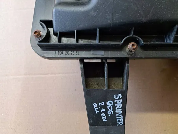 MERCEDES SPRINTER 906 2.2 CDI Ilmansuodattimen Kotelo OEM 2E0129601B image 6