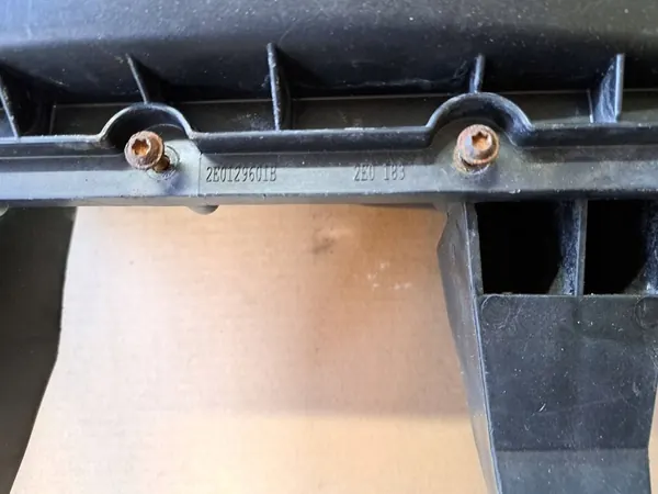 MERCEDES SPRINTER 906 2.2 CDI Ilmansuodattimen Kotelo OEM 2E0129601B image 7