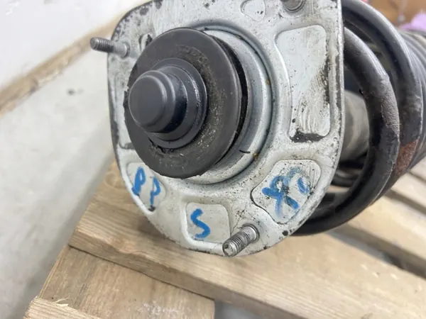 Amortiguador MacPherson derecho OEM MMAUTKO-26033- Volvo S80 image 3
