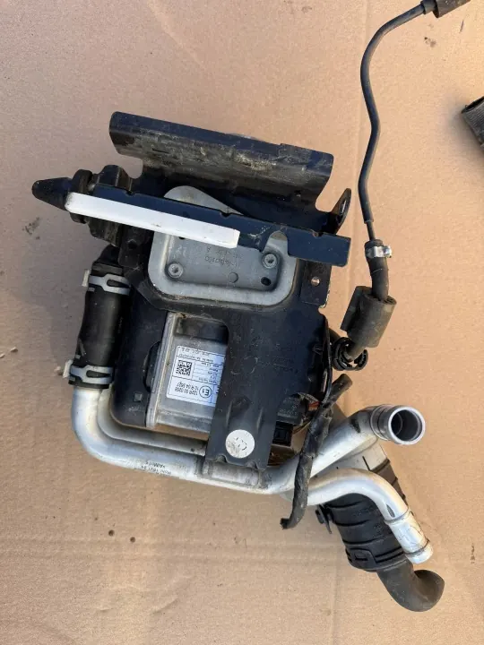 Webasto-lämmitin OEM A2055003500 Mercedes W205 C-luokalle image 2