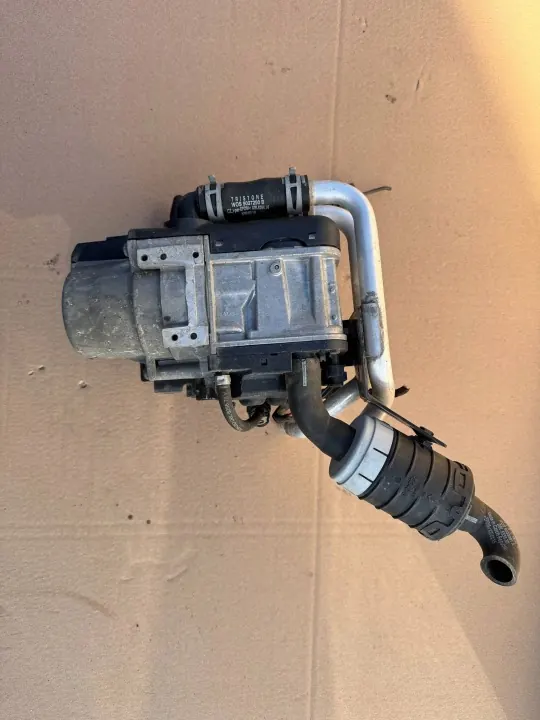 Webasto-lämmitin OEM A2055003500 Mercedes W205 C-luokalle image 3