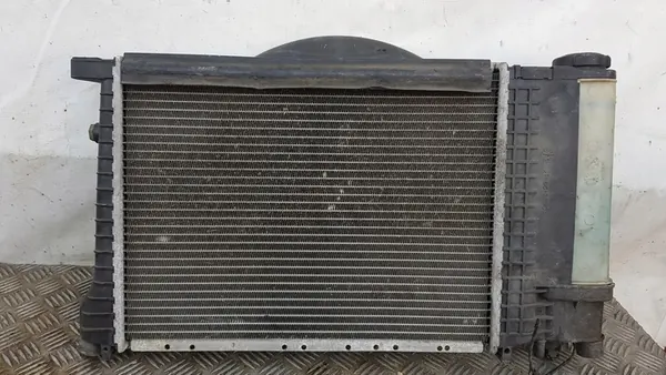 Radiador de agua BMW E30 E36 60735A NISSENS image 2