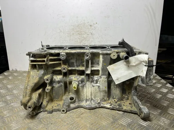 Nissan Motorblock OEM FOB21647 - Gebraucht image 2