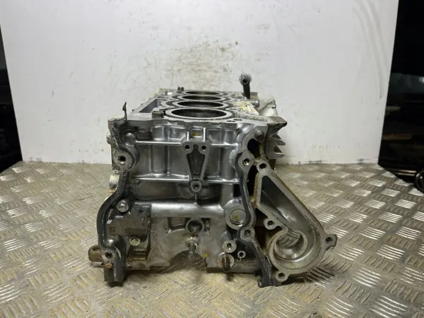 Nissan Motorblock OEM FOB21647 - Gebraucht image 3