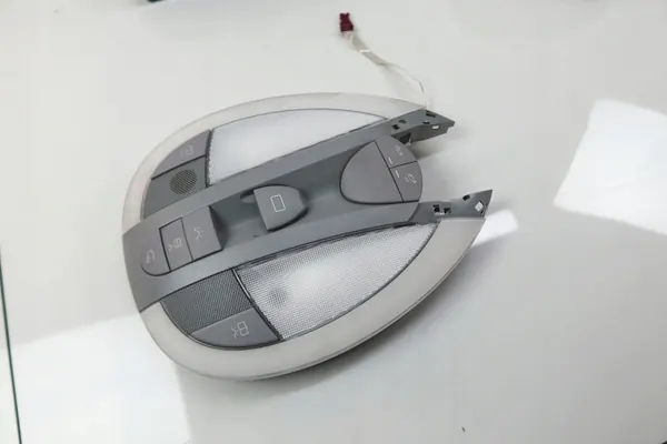 Mercedes W211 interiörbelysning OEM 2118206201 för taklucka image 2
