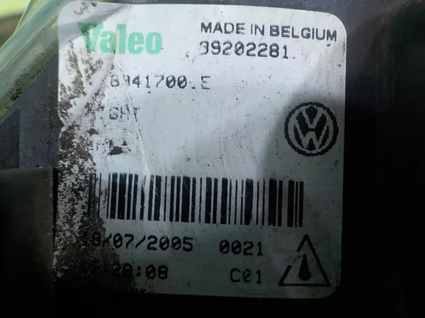 VW Touareg I 2.5 TDI Farol Direito Halógeno 7P6941700E image 5