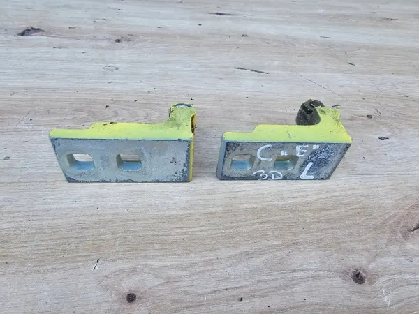 Dobradiça Porta Esquerda Dianteira OEM Z40Q Opel Corsa E image 2