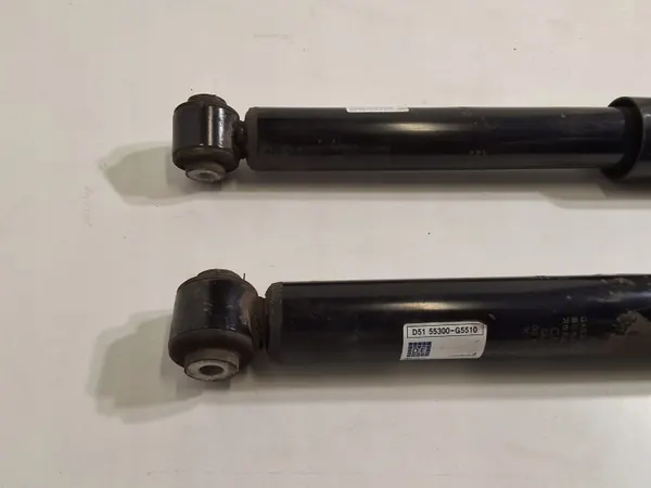 Kia Niro I Bakre Stötdämpare OEM 55300-G5510 image 3