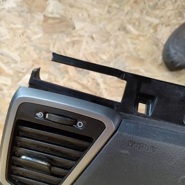 Hyundai Tucson TL instrumentpanel OEM AZF2385 - Begagnad image 10