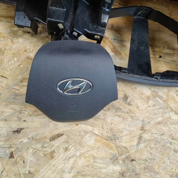 Hyundai Tucson TL instrumentpanel OEM AZF2385 - Begagnad image 6