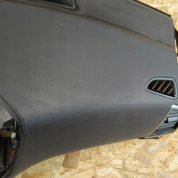 Hyundai Tucson TL instrumentpanel OEM AZF2385 - Begagnad image 7