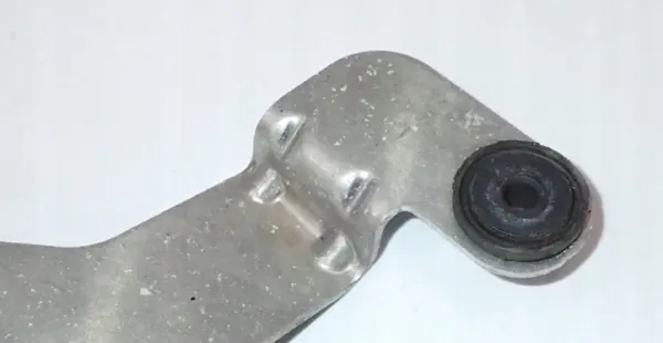 Audi A8 D4 Apupumpun Kiinnitys OEM 4H2820195A image 7
