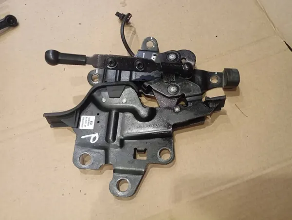 Katonlukko oikea Opel Astra H Cabrio OEM 133019602 image 3