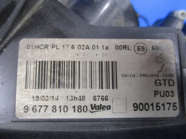 Faros Delantero Izquierdo Peugeot 2008 I LED 9677810180 image 8