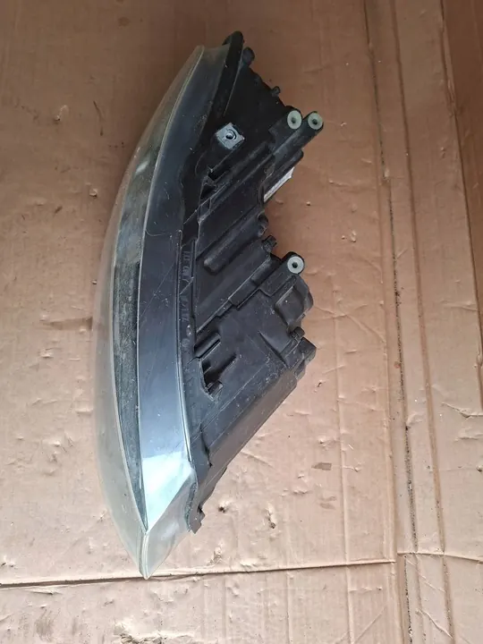 Farol Volkswagen Polo V 6R image 8