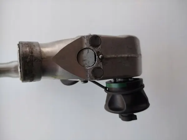 AUDI A4 B6 Dragkula 8E0800495A image 4