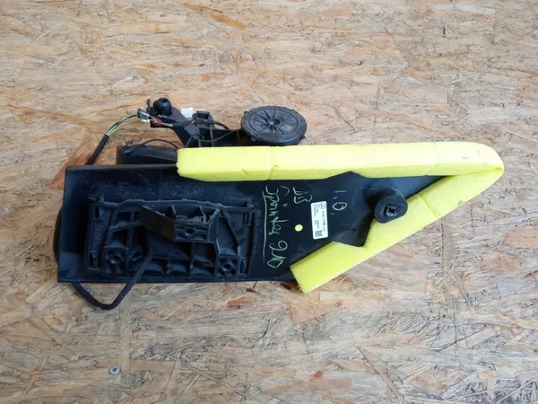 Vänster framruta Mercedes Sprinter W907 W910 OEM A9108111100 image 4