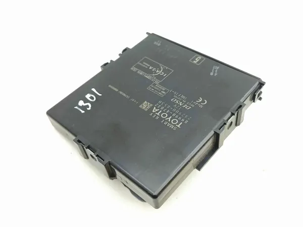 Módulo sin llave Toyota Prius 2018 OEM 8999047032 image 4