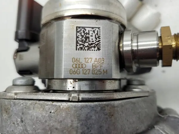 Imupumppu Polttoainepumppu 2.0 TFSI Audi A5 F5 06G127025M image 10