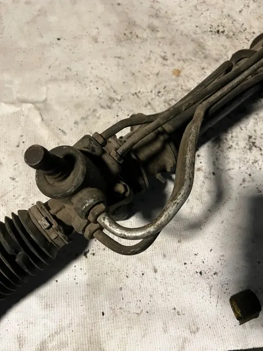 Styrhus OEM 57700-4b010 Begagnat skick image 3