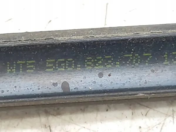 Joint de capot VW Golf 8 OEM 5G0823709A - Occasion image 8