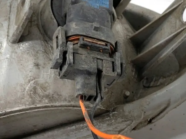Faro Halógeno Derecho Delantero Kia Ceed OEM 92202-A2 image 5