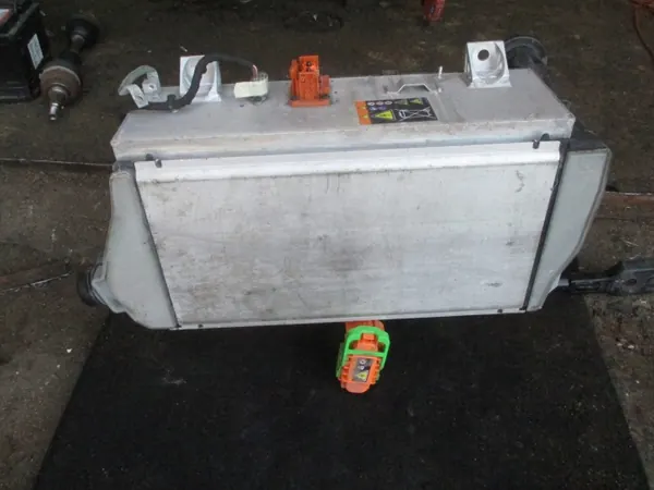 Batería Renault OE OEM 295109893R - 1Ah Usada image 6