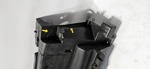 Toyota OE Framskärmsförstärkning image 4