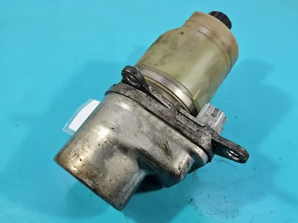 Ohjaustehostimen pumppu Volvo V50 S40 II 2.0D OEM 5N51-3K514-AD image 5