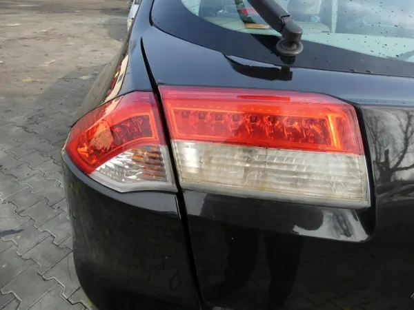 NV676 Komplett Bakkarosskit för Renault Laguna III image 6