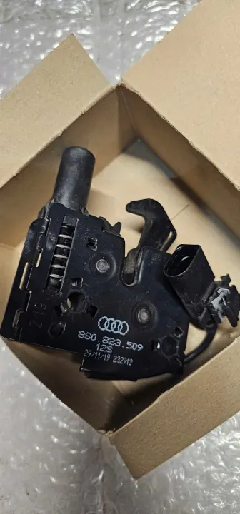 Fecho capô Audi TT OEM 8S0823509 - Audi OE usado image 4
