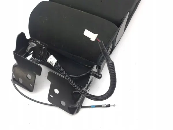 Accoudoir arrière Mazda CX-5 II 2019 OEM AMD181255 image 4
