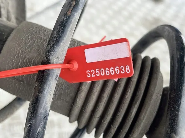 Ammortizzatore anteriore destro Dacia Sandero II 1.5 DCI OEM 543029731R image 9