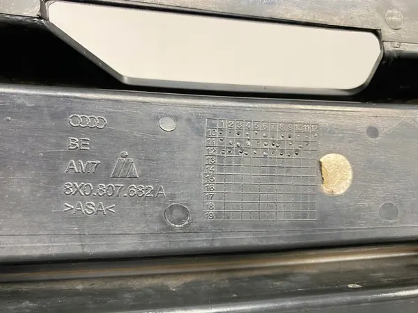 Rejilla de Parachoques Delantero Derecha Audi A1 2010-2015 OEM image 6