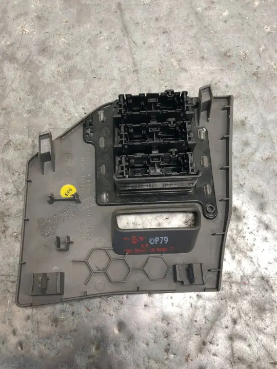 Cache console OEM 7C1857151ABILI pour VW Crafter II image 3