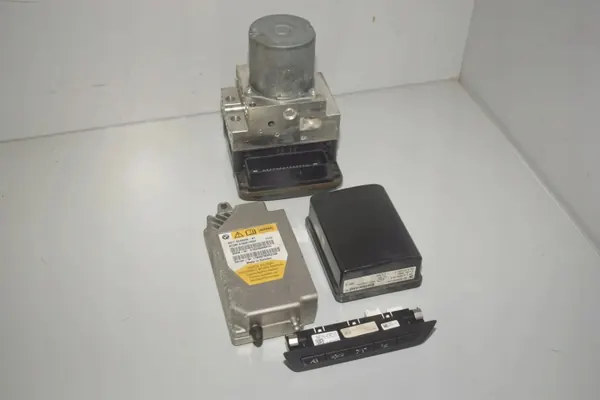 Käytetty BMW-tutka OEM 9248096 5-sarja F10:lle image 3