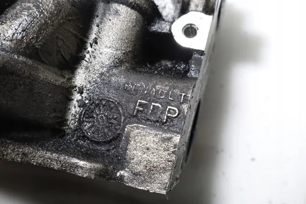 Engine Head Renault Megane Scenic II 1.9DCI OEM 8200060882 image 8