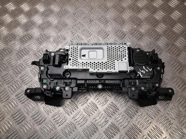 BMW Instrumentpanel OEM 9392558 för 3-serie 2019 image 4