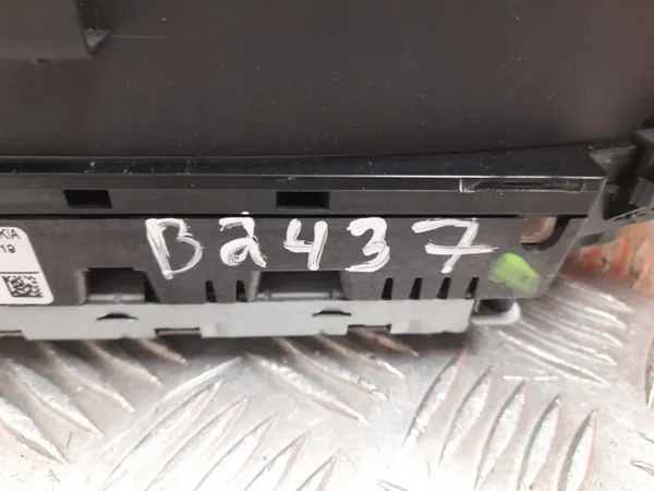 BMW Instrumentpanel OEM 9392558 för 3-serie 2019 image 6